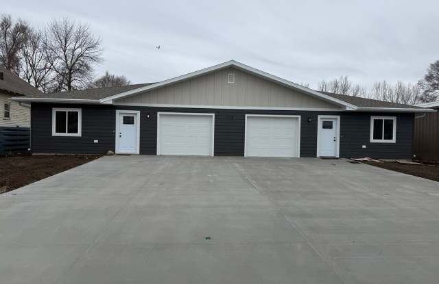 115 4th ST SW - 115 4th Street Southwest, Watertown, SD 57201