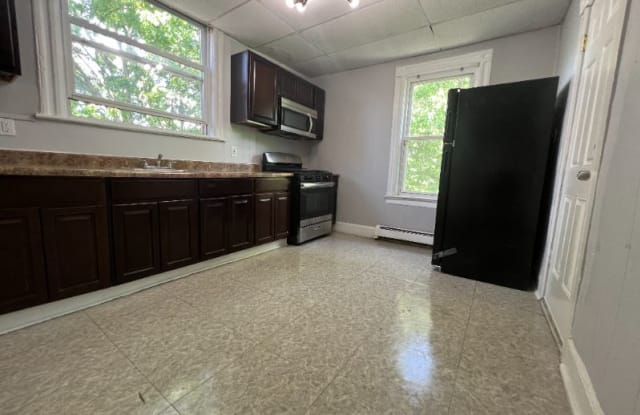 70 Eaton Pl 5E - 70 Eaton Place, East Orange, NJ 07017