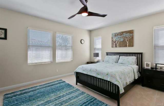 31 Dinuba - 31 Dinuba, Irvine, CA 92602 31 Dinuba - 31 Dinuba, Irvine, CA 92602