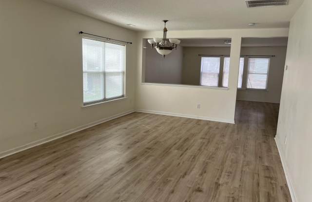 2920 Roundleaf Court Gallery 2