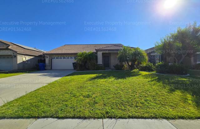 Spacious 4 bedroom 2 bathroom home photos photos