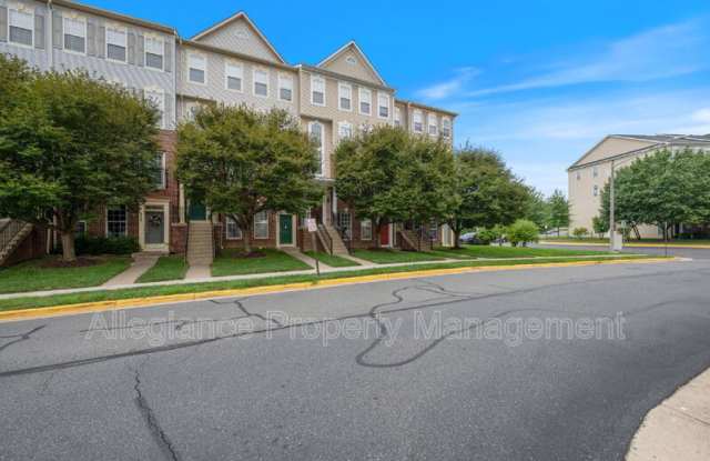 15555 John Diskin Circle Gallery 2