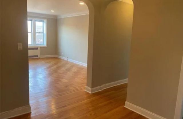 79-01 35 Avenue photos photos