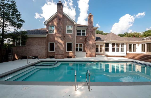 8103 RIDINGS COURT - 8103 Ridings Court, McLean, VA 22102