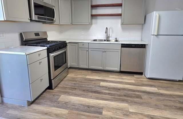 SINGLE LEVEL UPDATED 2 BED 1 BATH HOUSE photos photos