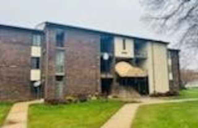 7808 HANOVER PARKWAY photos photos