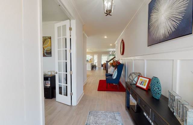 309 WINDLEY DR Gallery 4