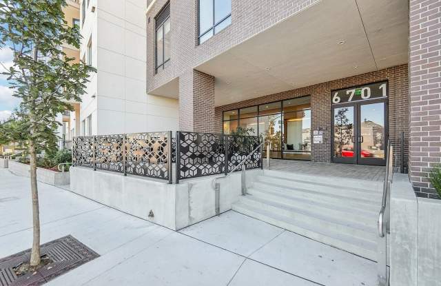 Bayview Gallery 4