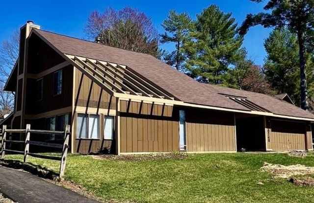 10748 WAYRIDGE DR Gallery 3