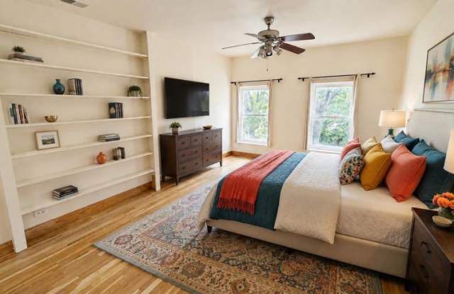 534 West Dickens St. Gallery 3
