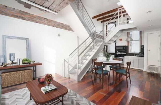 323 Stanhope Street Gallery 2