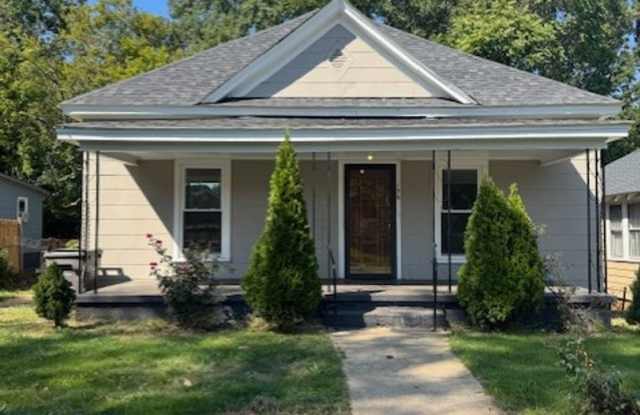 Renovated 3 bedroom 1.5 Bath Home with Driveway photos photos