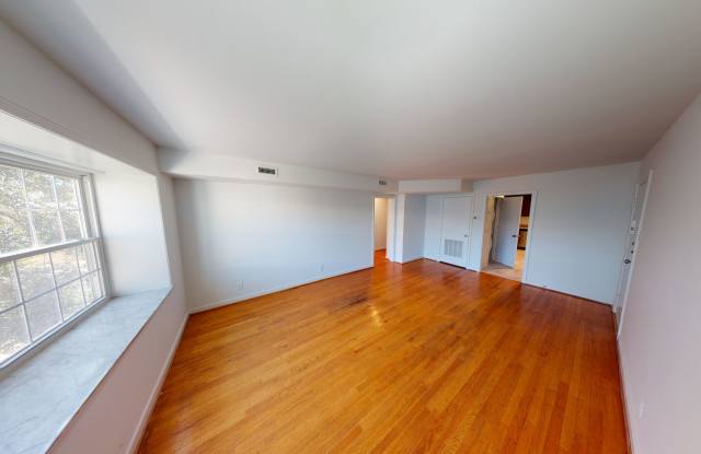 Forest Hill Court photos photos