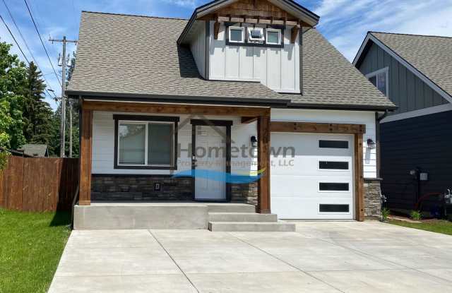 Beautiful Brand New Custom Craftsman Home in Coeur d'Alene with 2 Bedrooms and 1.5 Bathrooms! photos photos