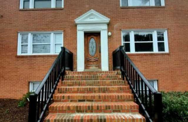 5470 Remuda Dr - 5470 Remuda Drive, Bensley, VA 23234