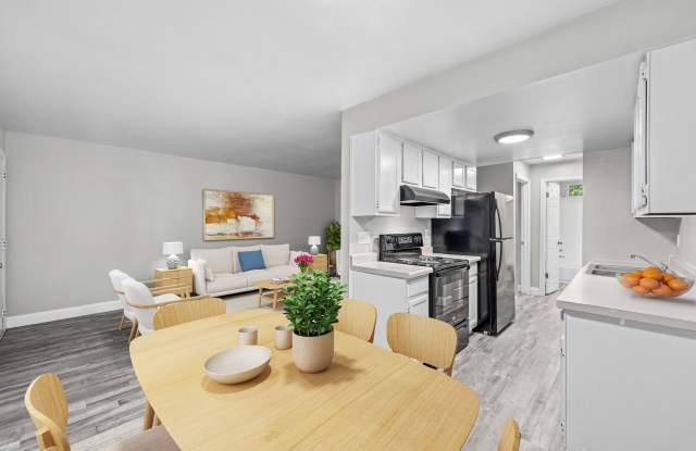 Welcome to Midtown Apartments Gallery 3