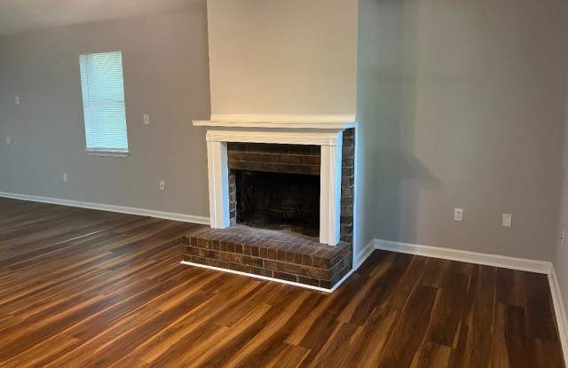 110 Alden Court Gallery 2