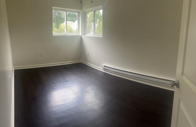 726 E Mitchell Ave Gallery 2
