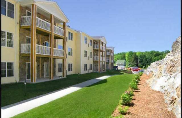 Stonington Estates Gallery 4