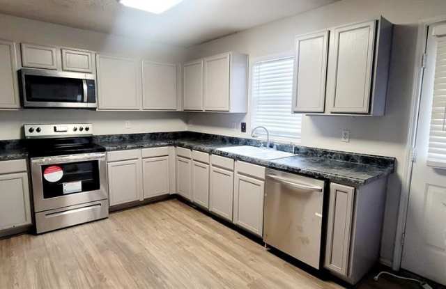 3609 Willow Creek Trail Gallery 3