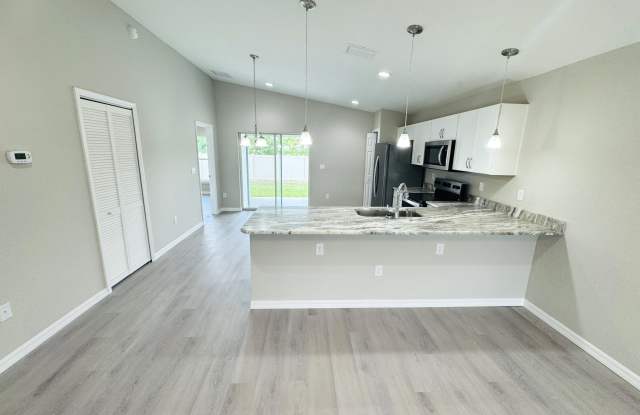 6574 Southeast 108th Lane - 1 Gallery 2