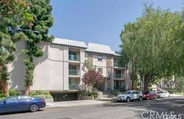 4630 Willis Avenue - 4630 Willis Avenue, Los Angeles, CA 91403