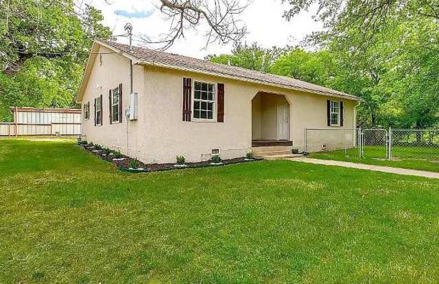 Newley Remodled 3/2 - 801 Northeast 3rd Street, Mineral Wells, TX 76067