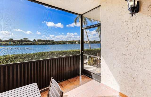 770 NE 199th St - 770 Northeast 199th Street, Ives Estates, FL 33179