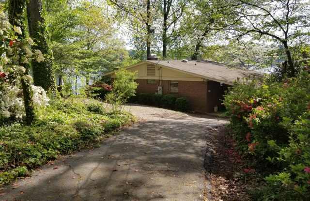 7423 Norman Drive Gallery 2