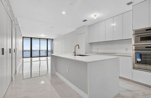 701 NE 23rd Street photos photos