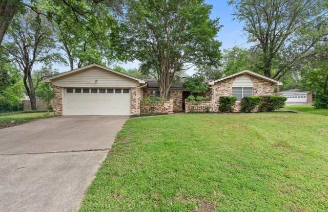 105 Wisteria Court photos photos