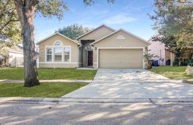 Family Home Ready for Move in photos photos