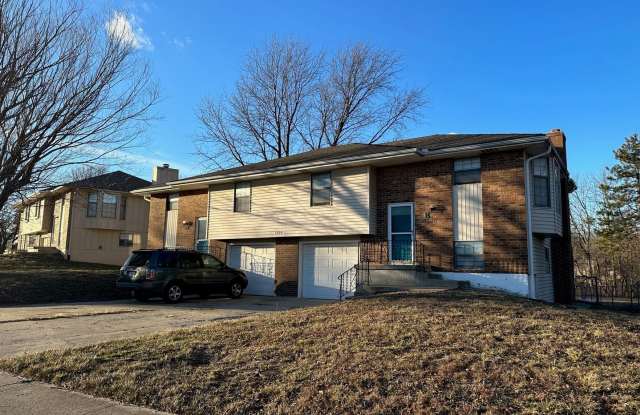 Spacious 3 Bedroom 2 Bath Townhome photos photos
