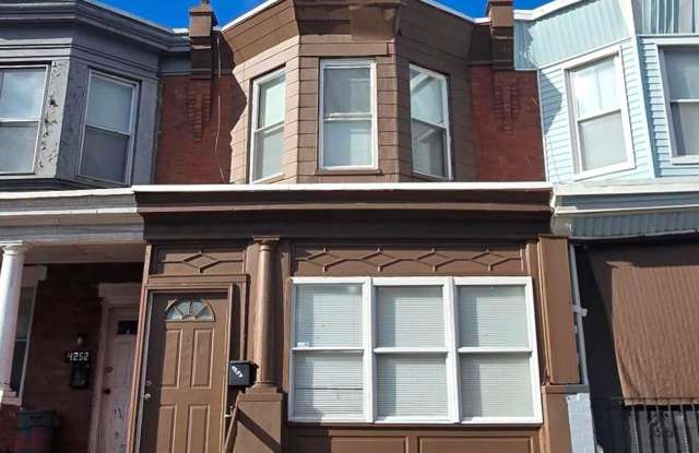 4254 N 7TH Street photos photos