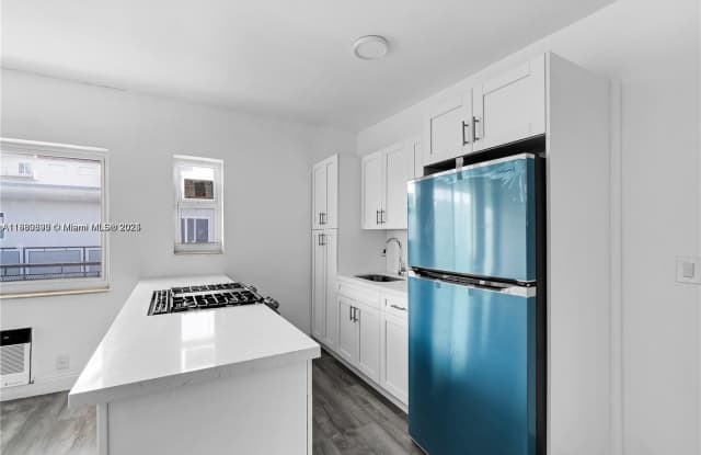 780 73rd st - 780 73rd Street, Miami Beach, FL 33141