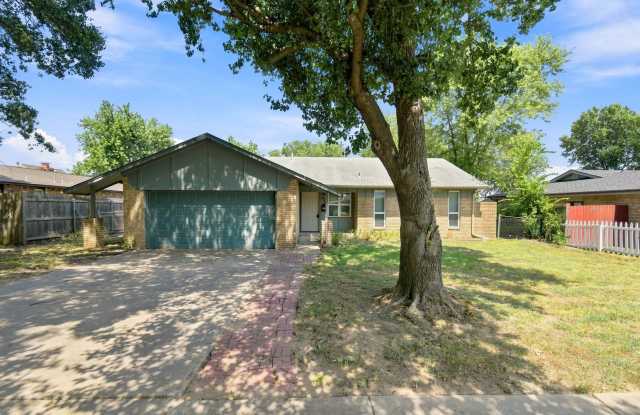 3 Bed | 1.5 Bath in Collinsville! Gallery 1