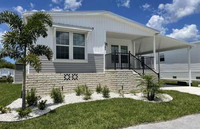 5703 Blue Harbor Drive Gallery 1