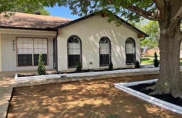 3013 Penny Lane Gallery 2