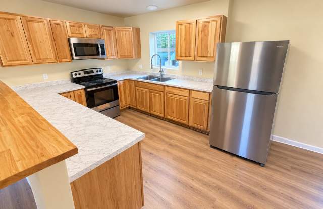 Remodeled Spacious Single Family Home with Patio & Storage Shed in Clancy, MT Gallery 1