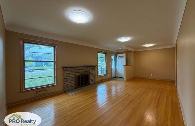 Remodeled 3 Bedroom House in Edina Gallery 3