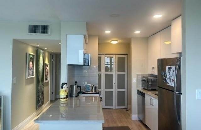 2121 N Ocean Blvd photos photos