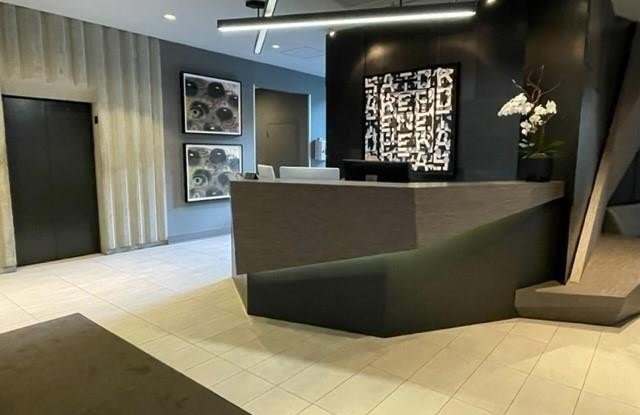 145 15th Street NE unit: 1007 photos photos