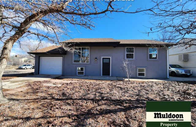 3050 Norwich Ave photos photos