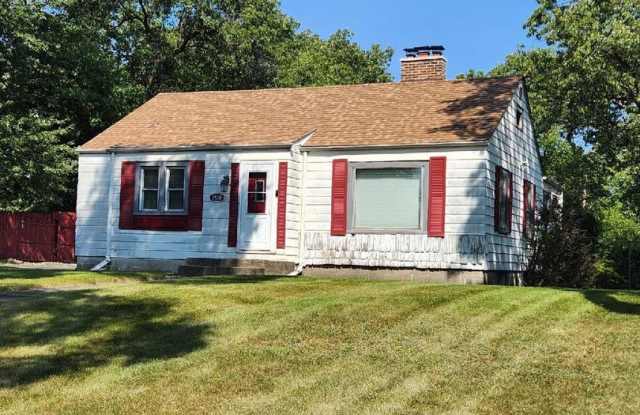Spacious Ranch - 2530 Crest Road, Lake County, IN 46408 Spacious Ranch - 2530 Crest Road, Lake County, IN 46408