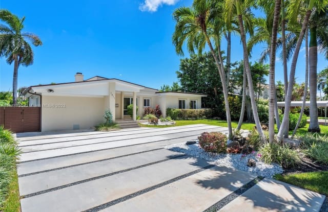 7811 Beachview Dr - 7811 Beachview Drive, North Bay Village, FL 33141