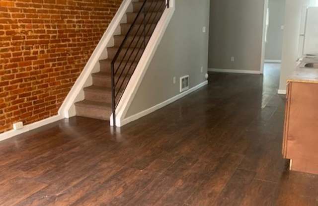 Charming 3bd/2bth now available for rent w/ expose brick. photos photos