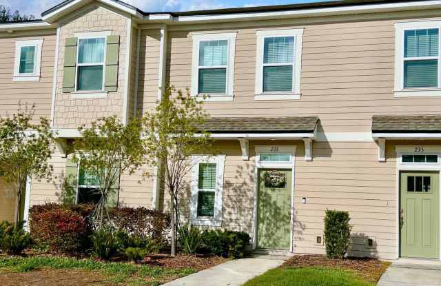 Newer 2 Bed | 2.5 Bath Condo – Perfect for Roommates! photos photos