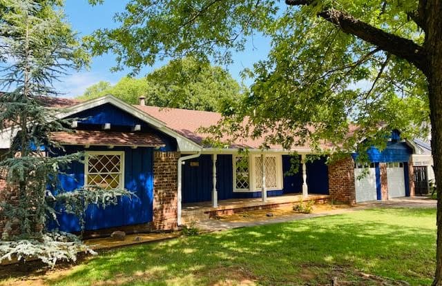 4216 North Harvey Parkway - 4216 North Harvey Parkway, Oklahoma City, OK 73118