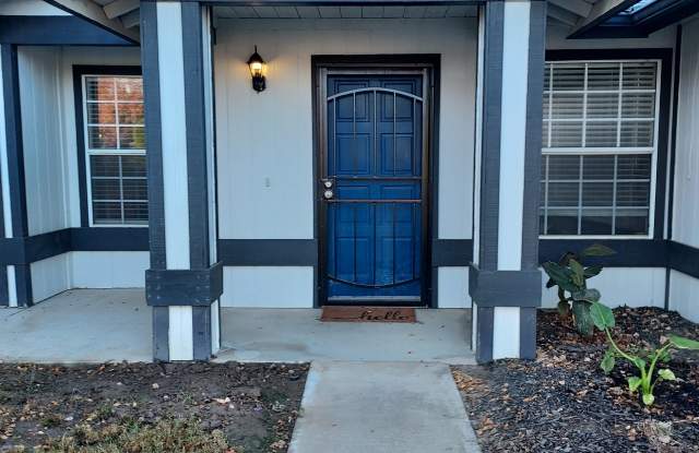 1001 Fairview Place Gallery 1