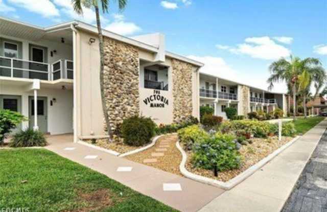 708 Victoria Drive unit: 206 photos photos